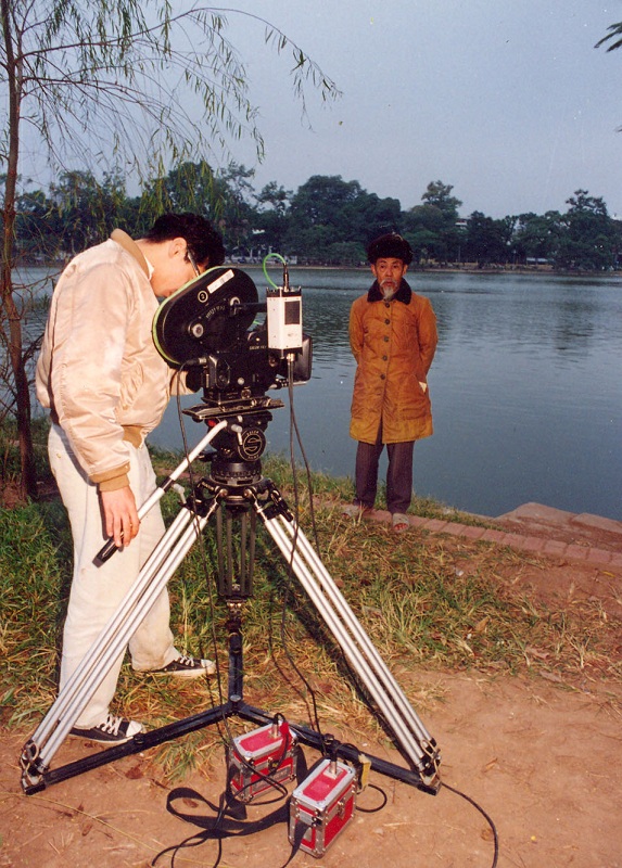 Othello Khanh shooting in Hanoi 35mm circa 1996 (1)